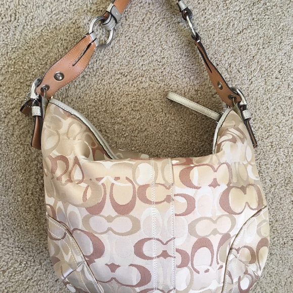 Coach slouchy purse No. A06S-0496 - Picture 2 of 4